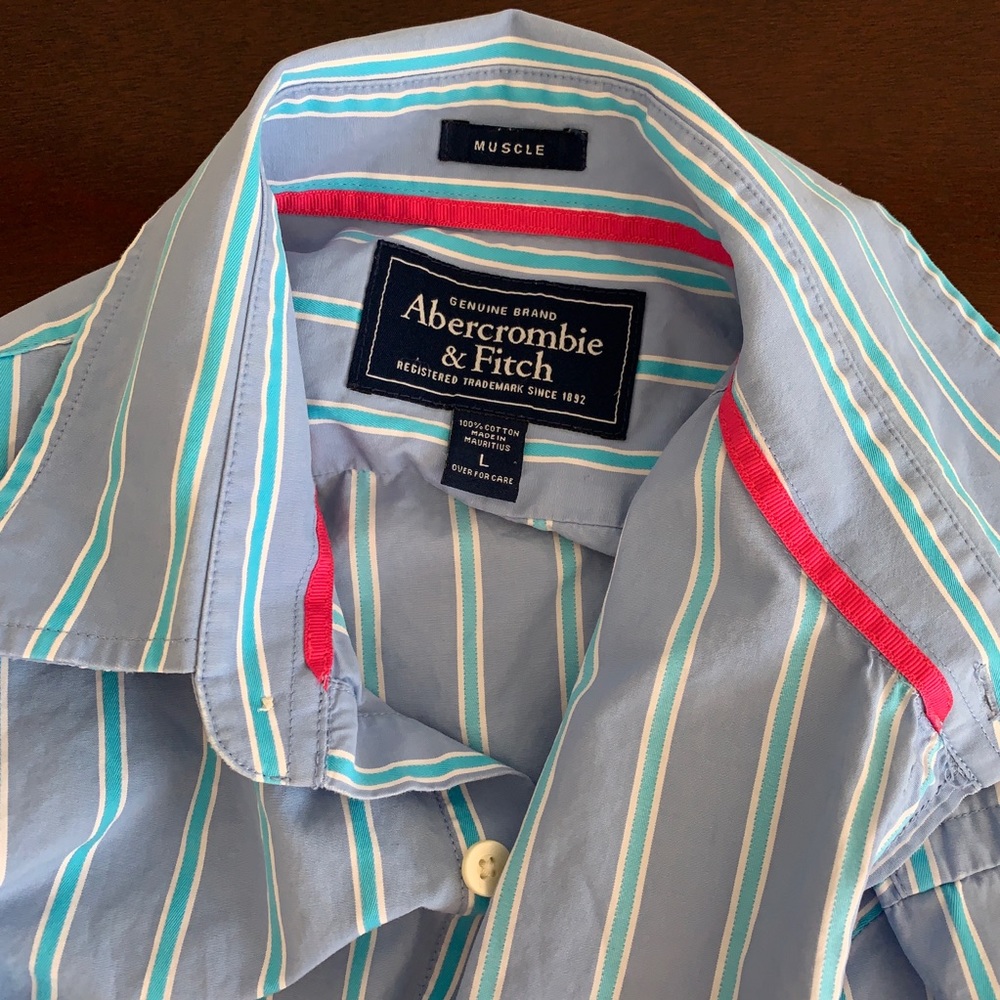 Cropped Button Up - Picture 4 of 4
